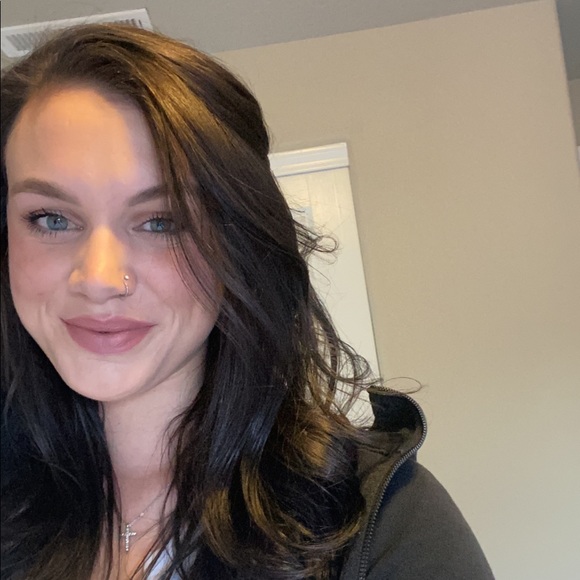 Meet your Posher, McKaelie - Picture 1 of 1